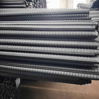 8 mm 10 mm 14 mm 16 mm 32 mm Rebares de aço de barras deformadas de produção Fornecimento com tolerância ± 1% Rebares de aço com nervuras quentes