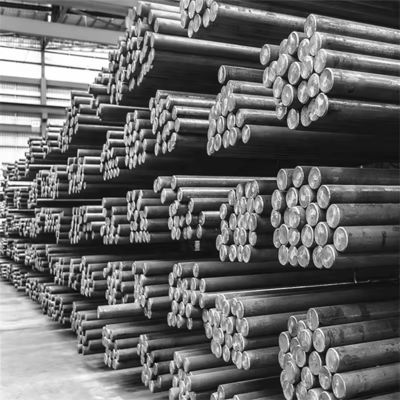 Barras redondas de aço carbono 1045 S45C Negro em conserva HL escovado polido para aplicações industriais