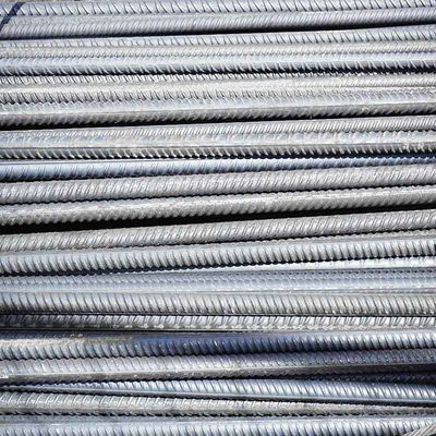Rebarras de aço com nervuras quentes HRB500 para dobra e reforço Serviço de processamento de carbono deformado de baixo carbono médio-alto