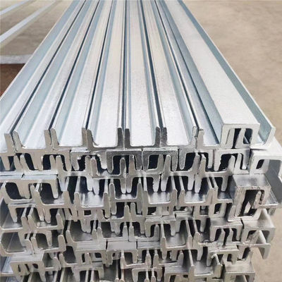 Canais de perfis U C de aço inoxidável laminados a quente ASTM 304 316L com peso real e espessura de 4,5-14,5 mm