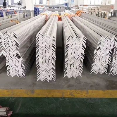 80x80x6 2b Superfície de aço inoxidável Profil de azulejo em forma de L Cortar e perfurar barras de ângulo igual Tolerância ± 1%