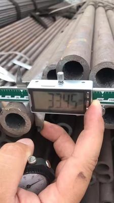 Tubos sem costura não oleados de aço carbono ASME B36.10 MS Tubos para usos industriais