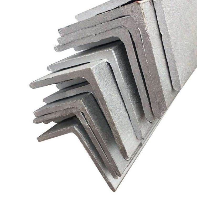 Tolerância ± 1% Revestimento de superfície dura Perforado Perfil L Galvanizado ângulos iguais ou desiguais de aço Bar ângulo Ferro para 6m-12m comprimento