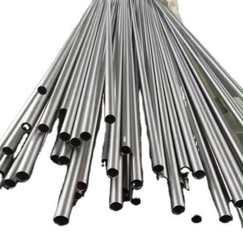 ASTM A192 Tubo de aço de caldeira sem costura Tubo de aço de carbono OD 30' Tubo redondo sem costura Aço de carbono sem costura para caldeira
