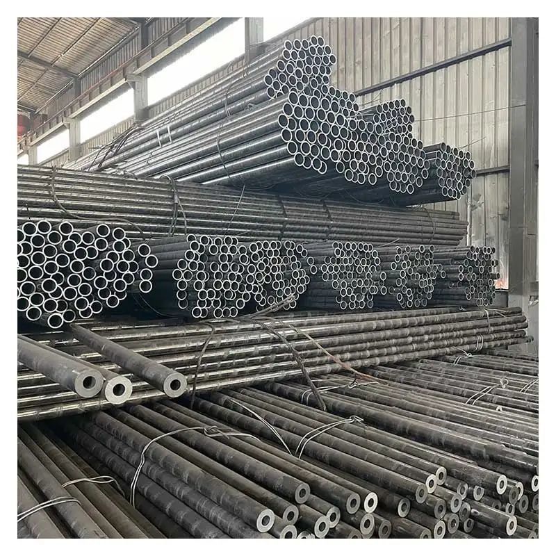 Tubo de aço carbono de superfície preta C45 4,5 mm ID Tubo de aço sem costura para resistência à corrosão ISO9001 Certificado da Direct