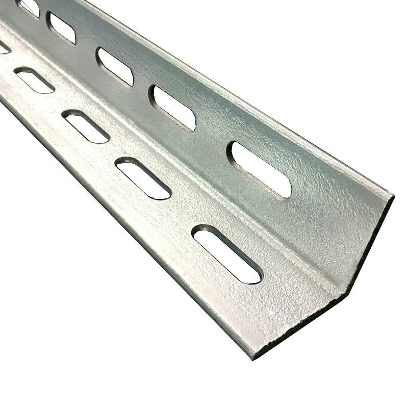 Barras de aço de ferro não ligado galvanizadas a quente em ângulo L com buraco para construção AiSi ASTM bs DIN GB JIS EN padronizado