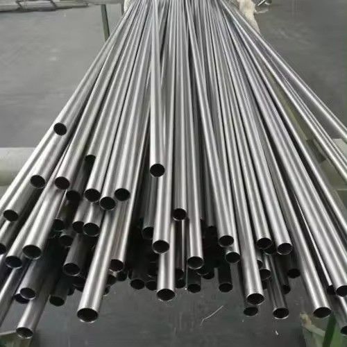 Material durável Forma redonda industrial Gr5 Titânio Tubo hidráulico sem costura de escape para equipamento de tratamento térmico de gás